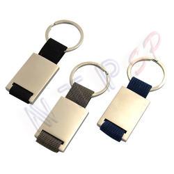 Chaveiro em metal com tecido nylon  - NTP Brindes
